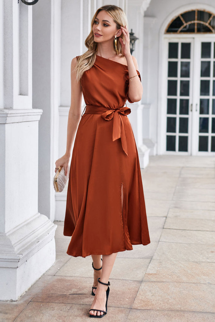 【Pre-Sale：Shipment arranged within 3 days】GK Women Front Slit Party Dress One-Shoulder Elastic Waist A-Line Midi DressPlease check the measurements below and choose the right size. Size(cm) US UK DE Recommended Body size Garment Bust Waist Length S 4~6 8~