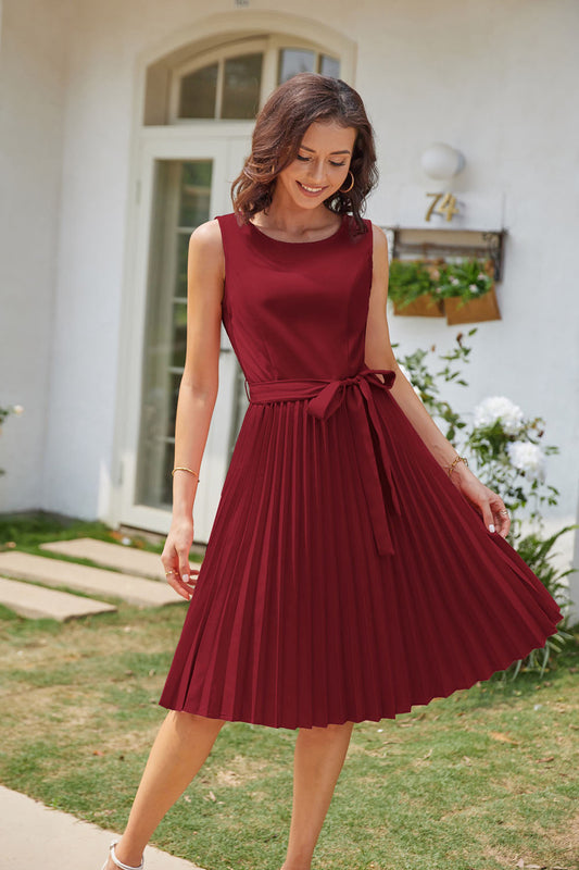 GRACE KARIN Pleated Sleeveless Crew Neck Belt Decorated DressPlease check the measurements below and choose the right size. Size US UK DE Unit Recommended Body size Garment Bust Waist Length S 4~6 8~10 34~36 cm 86.5~89 70~72.5 100.0 inch 34~35 27.5~28.5 3