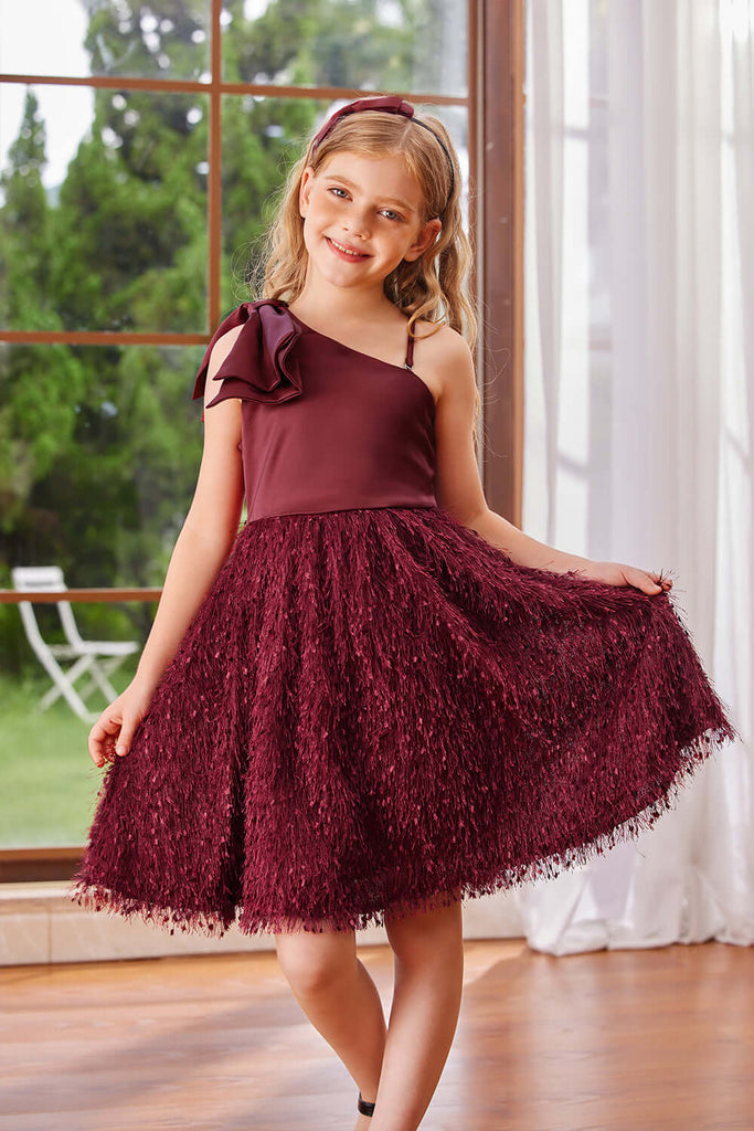 GK Kids Contrast Fabric Dress Little Girls One-Shoulder Above Knee A-Line DressWarm Tips:measurements such as height are a better guide than age in choosing the correct size. Tag Size US Size Fit Age Fit Height Garment Data(cm) Chest Length 6Y 6/6X 5~6 Ye